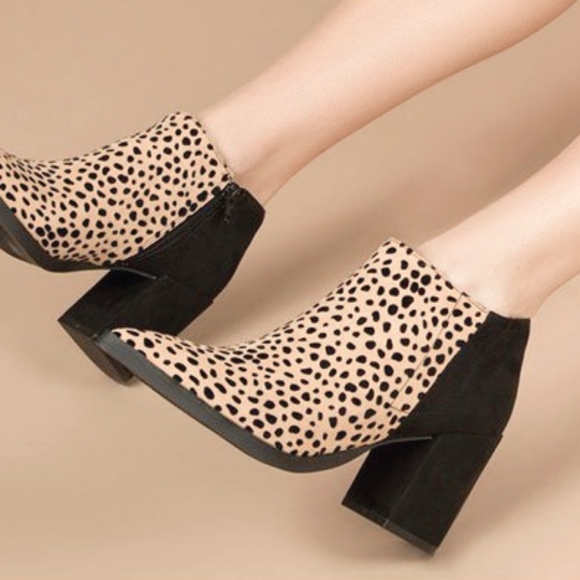 QUPID Leopard Animal Print Suede Point-Toe Colorblock Two-Tone Ankle Booties NWT - Picture 7 of 8